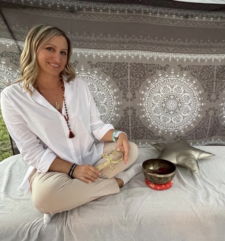 Facetune_01-10-2023-23-41-49